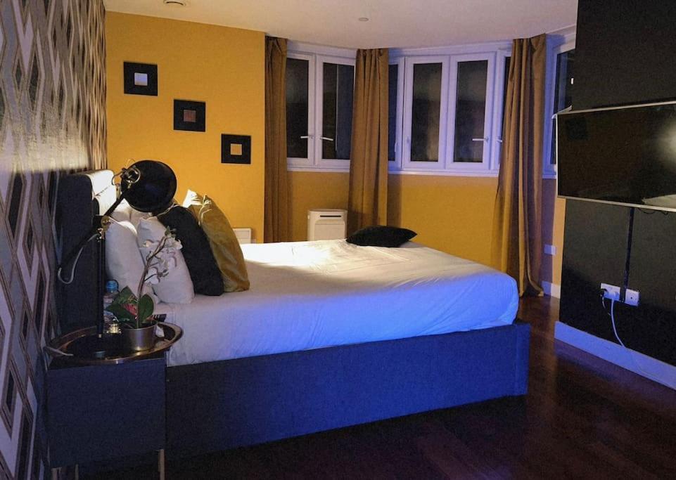 ברמינגהאם Cosy City Centre Apartment With Parking מראה חיצוני תמונה